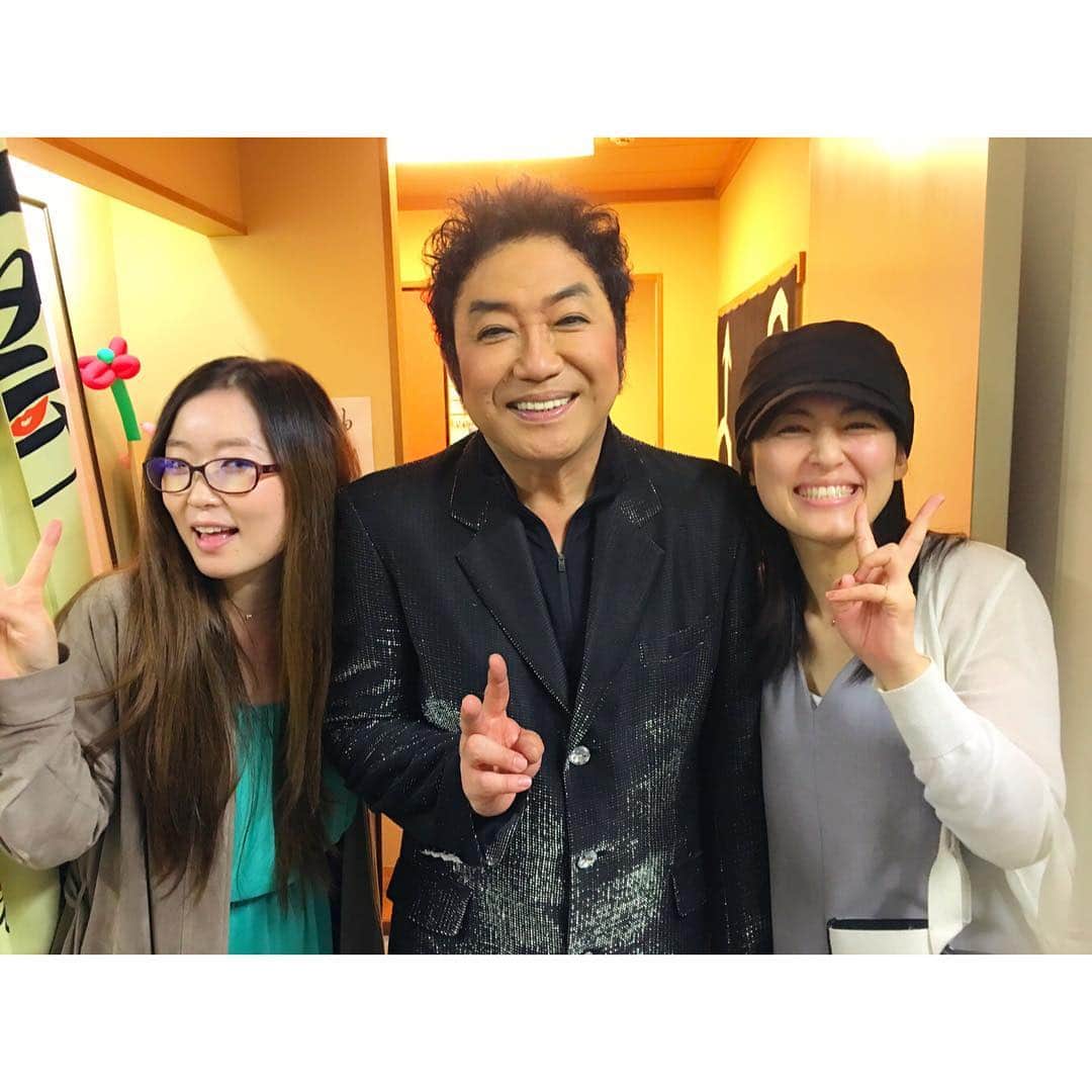 荒牧陽子のインスタグラム：「2016.6.28 明治座 コロッケさんの明治座公演千秋楽を見に行ってきました。 福田彩乃ちゃんと2人、終始大爆笑でした。 いつも思うのは 前半座長で演じて 後半歌って踊っての合計約4時間公演を昼夜2公演ほぼ毎日やるって体力が神…( ꒪⌓︎꒪) 休憩時間も関係者の挨拶とかで休めてないと思うし、凄いです。 今回も沢山勉強させて頂きました、 ありがとうございました！ #コロッケ #福田彩乃 #荒牧陽子 #me #明治座 #meijiza #お芝居 #千秋楽 #mimic #お疲れ様でした」