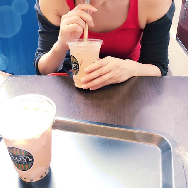 樫木裕実のインスタグラム：「かしゅきんぐと指導と指導の合間に不在者投票に行ったらそこの投票所は明日からだった💦気を取り直して今日はタピオカチャイミルクティー💕#樫木裕実 #スタジオC#期日前投票#今日も指導が続く#朝のかしゅブログに感動✨」