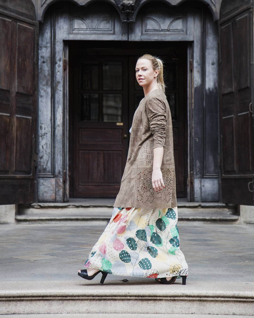 のインスタグラム：「Ilaria IN KTI  Long Dress KTI Addicted 🌟 #youinkti 🌟 DRESS in seta stampa Rainbow COAT @drome_official SHOES in pelle KTI Collection TKS @lillaandlilla #newproject #kti #kristinati #springsummer16」