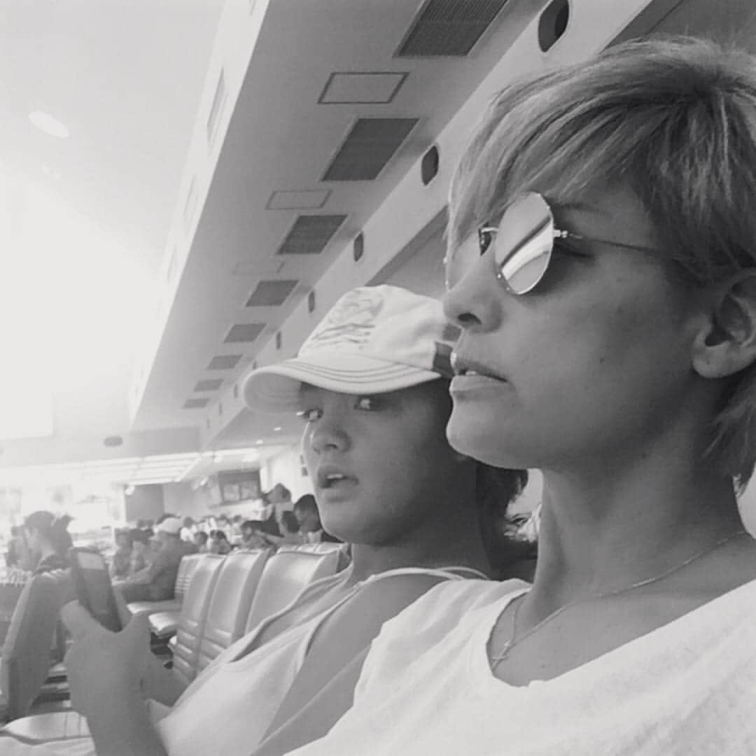 梅宮アンナさんのインスタグラム写真 - (梅宮アンナInstagram)「leaving miyakojima✨✨✨✈️☀️ #宮古島 #宮古島空港」7月3日 14時48分 - annaumemiya