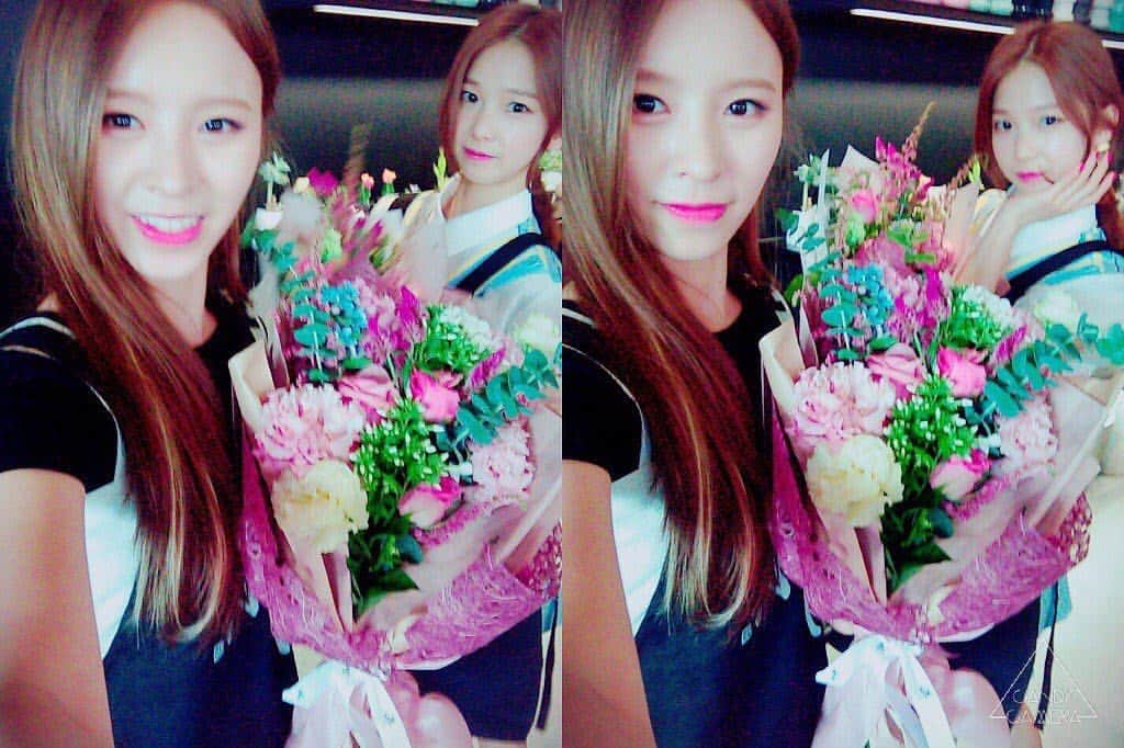 CLのインスタグラム：「160702 ELKIE & YUJIN - CLC Official Fancafe Update (2) - {#clc #crystalclear #씨엘씨 #seunghee #승희 #seungyeon #승연 #sorn #손 #yujin #유진 #yeeun #예은 #elkie #eunbin #은빈 #kpop}」