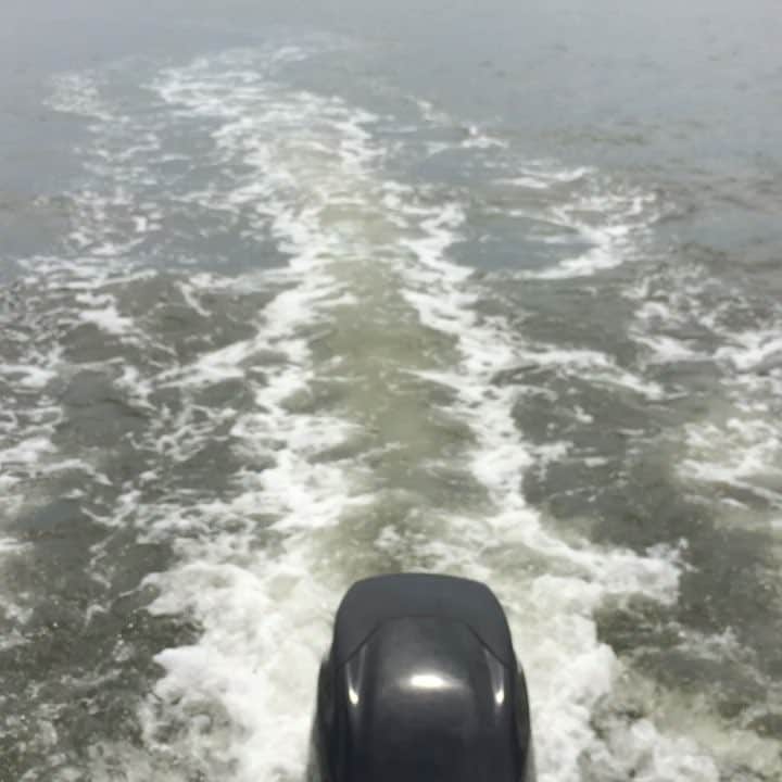 アナスタシア・カヌーシオのインスタグラム：「Just relaxing on the bay! #oceancitynj 😊🌊🛥🚤⛵️⚓️」