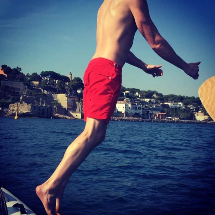 ジャレッド・フォロウィルのインスタグラム：「Straight. Up. James. BONDING this shit in Italy.」