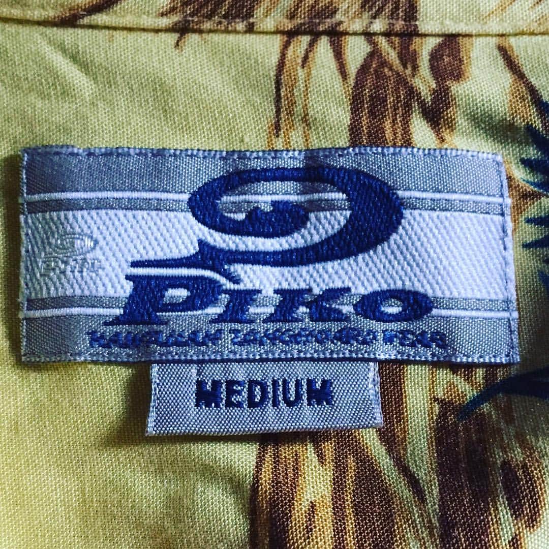 二丁目の魁カミングアウトのインスタグラム：「この前買った古着。 (ぺいにゃむ)  #伝説のブランド#1人１枚持ってたよね#あの頃#ノスタルジーゲイ#T&Cもあったね。」