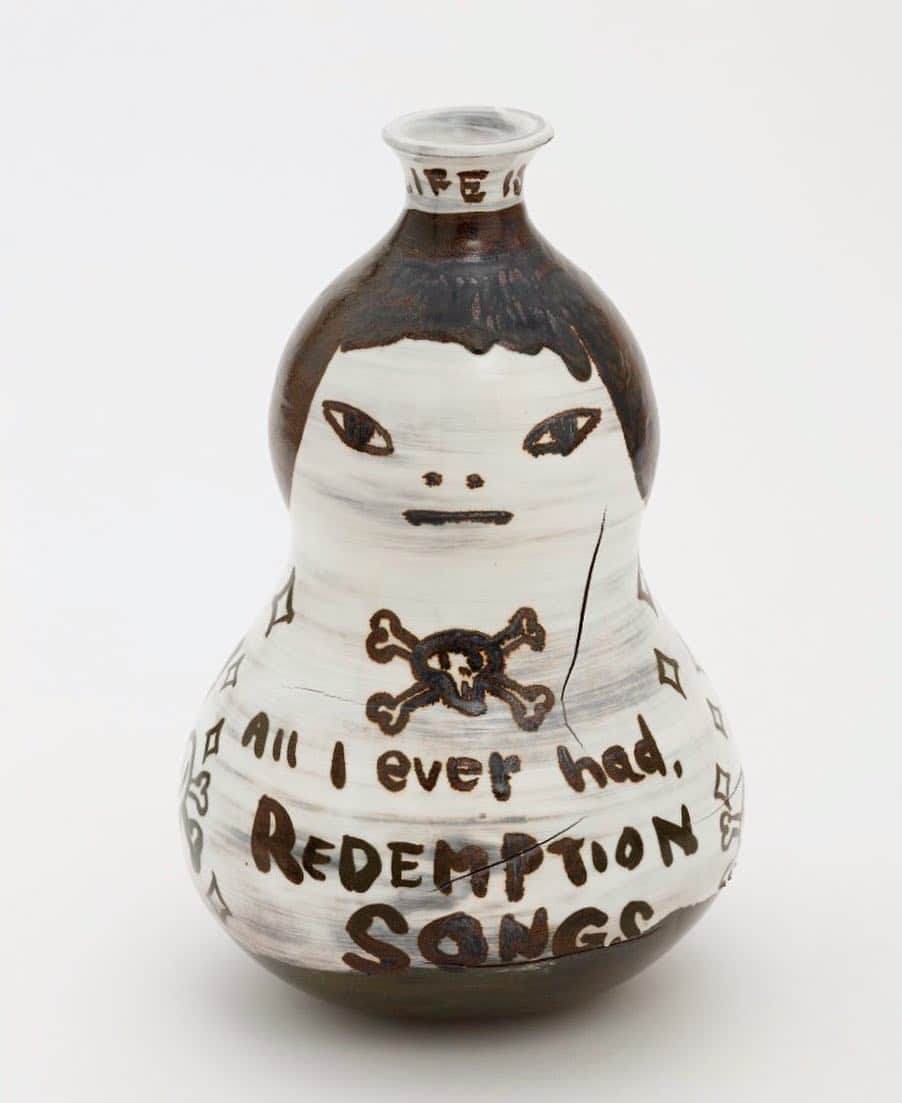奈良美智のインスタグラム：「can not use as a vase, but I like the crack. "REDEMPTION SONG". All I ever had, Redemption Songs... by Bob Marley.」