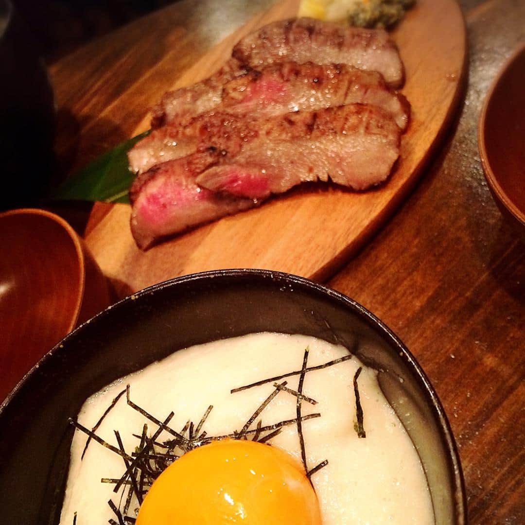 山中絢子のインスタグラム：「牛タン大好きなのです😋🍖 とろろご飯も大好きなのです❤️ #渋谷 #shibuya  #肉横丁  #牛タン #食いしん坊 #肉食女子」