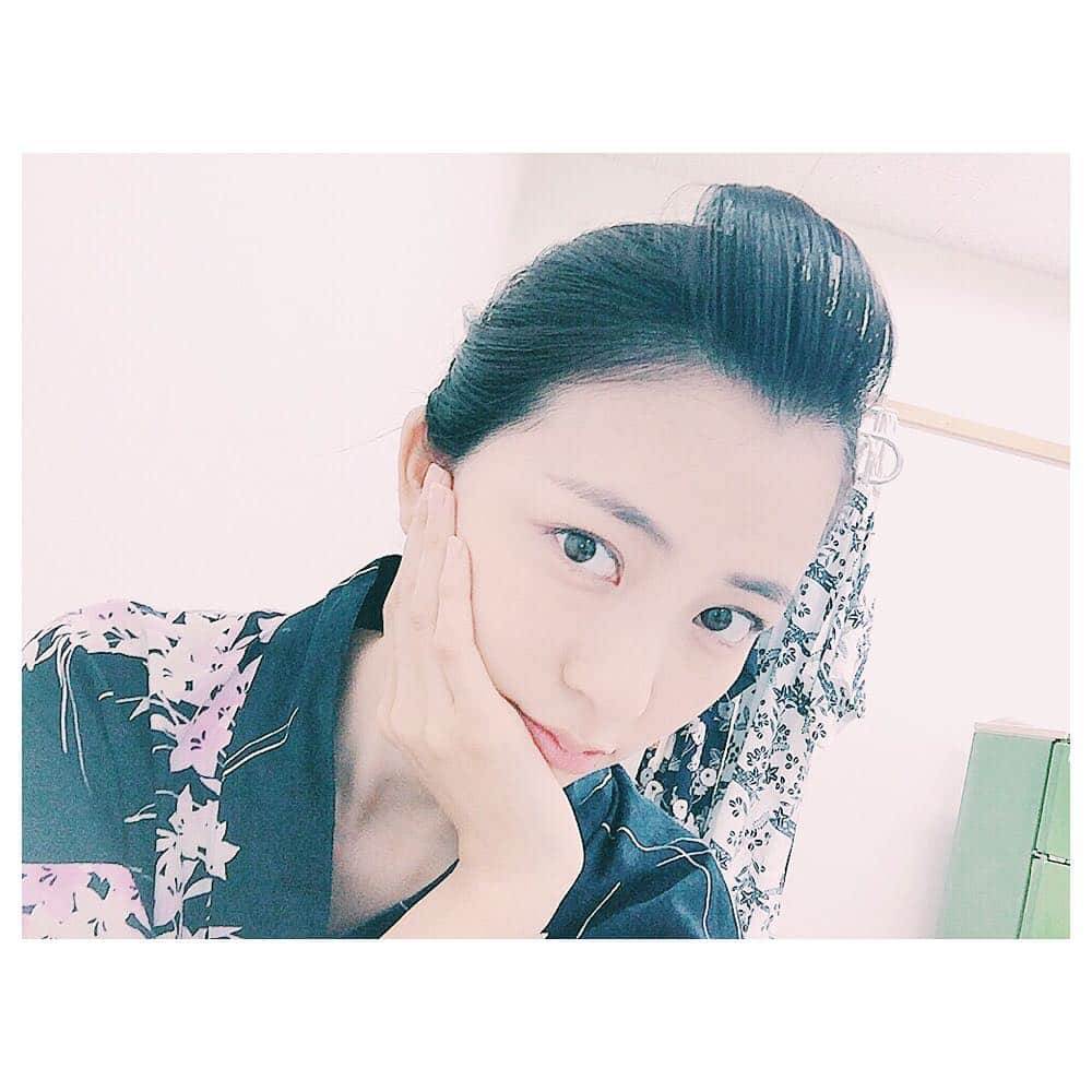 小島梨里杏のインスタグラム