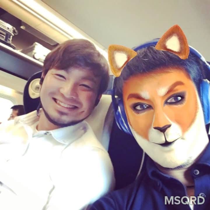 祖父江大輔のインスタグラム：「#暇#新幹線#後ろに福田#移動#田島慎二#fox」