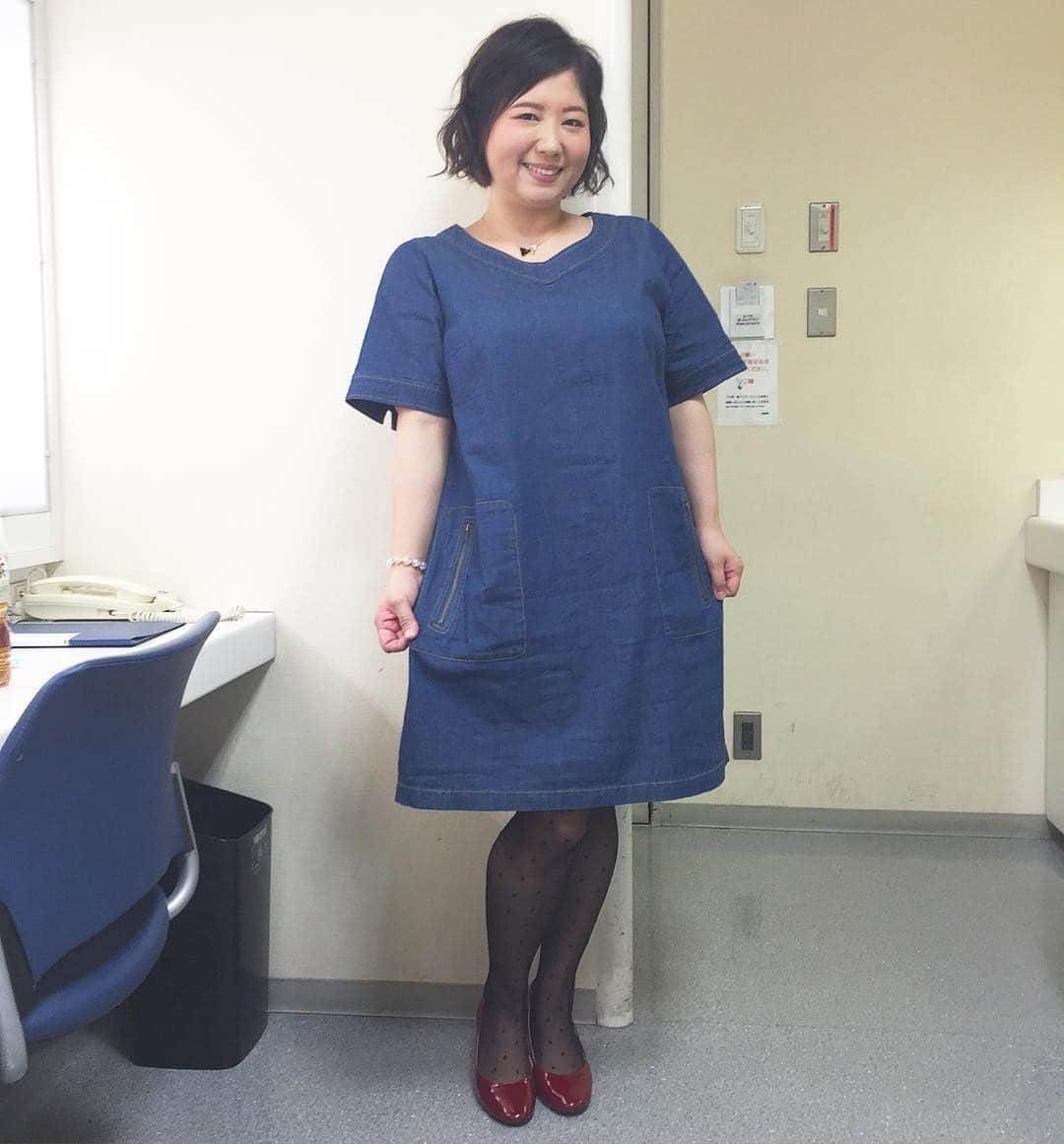 馬場園梓さんのインスタグラム写真 馬場園梓instagram このエウルキューブのデニムのワンピース 可愛いし すっきり見える Yeah Yeah ラッキー Yeah エウルキューブ Eur3 デニム ワンピース ルン 7月8日 19時02分 Babazonoazusa