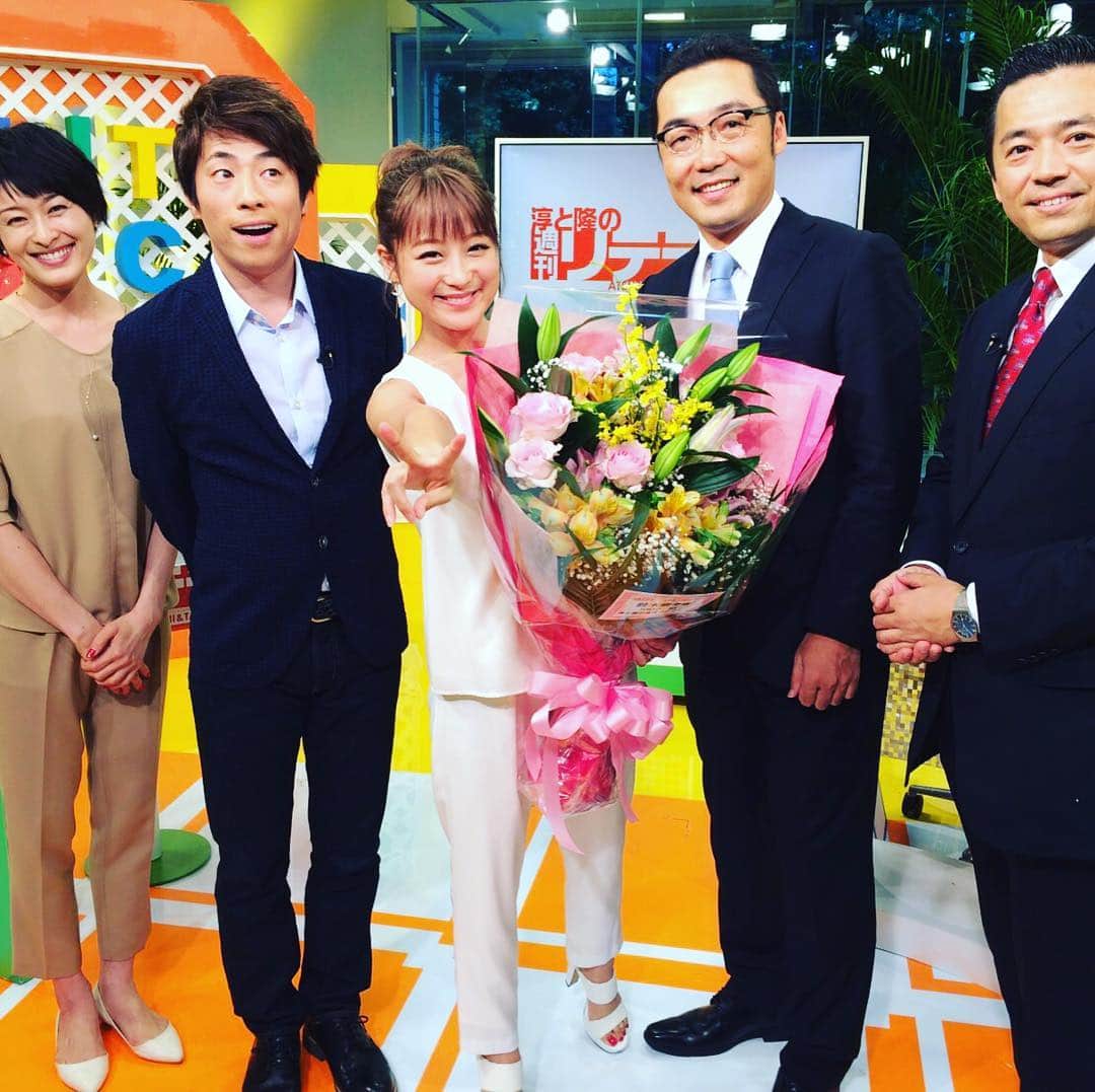 田村淳のインスタグラム：「鈴木奈々さん 28歳のお誕生日 おめでとう٩(ˊᗜˋ*)و」