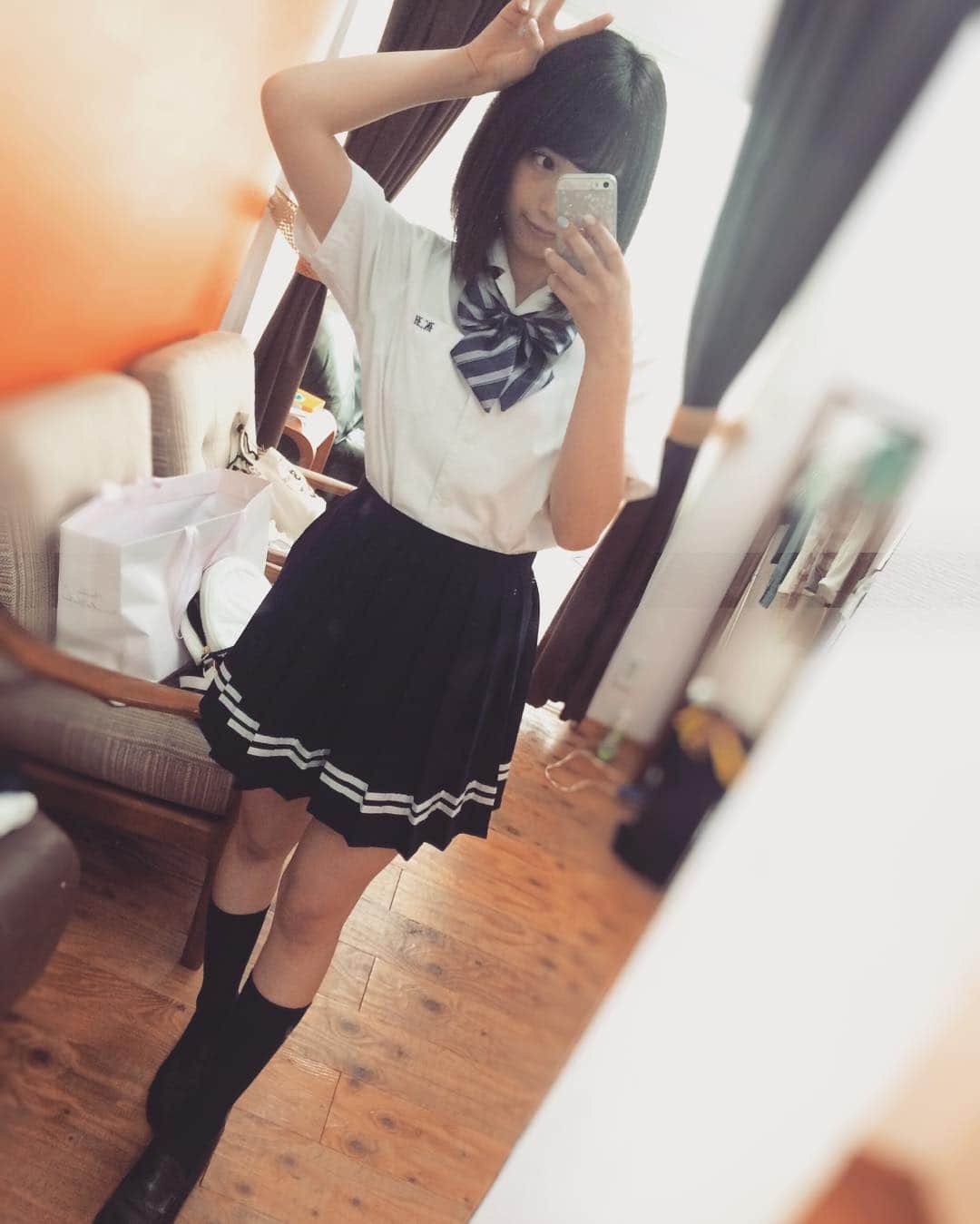 永井理子さんのインスタグラム写真 - (永井理子Instagram)「ひさびさの制服✌🏻️✌🏻️✌🏻 . #制服#高校4年生#一応#現役JK #もう制服はきついかな？」7月9日 23時07分 - riko_1221