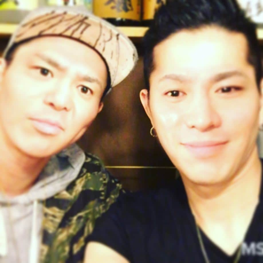 YUICHIROさんのインスタグラム写真 - (YUICHIROInstagram)「HBD To My Bro🎂🎂🎂🎂🎂🎂🎂🎉🎉🎉🎉🎉🎉🎉 . #HBD #RYO #DEEP #happybirthday #LDH #brother  #Real #前田兄弟 #MMBrothers」7月11日 9時33分 - deep_yuichiro_official