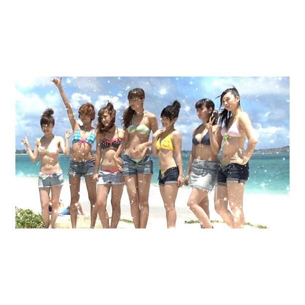 Lychaのインスタグラム：「berryz工房×Lycha☺︎♥︎inHawaii #bikini#lycha#beachlife#beachwear#beachstyle#swimsuit#swimwear#swim#beach#sea#lace#japan#kawaii#uk#jp#tokyo#aloha#hawaii#dvd#写真集#コラボ#ビキニ#水着#ビーチスタイル#ビーチライフ#ビーチウエア#berryz工房」