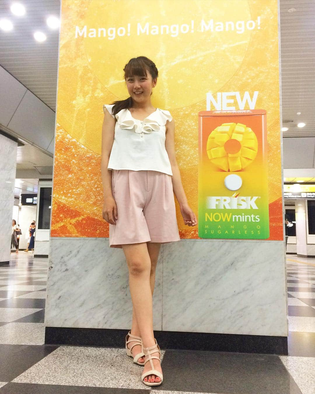 高橋沙織さんのインスタグラム写真 - (高橋沙織Instagram)「今日もあっちーねー #今日のコーデ #おしゃれ芸人への道 #アルミカン高橋 #お気に入りのトップス#kastane #ショーパン #ユニクロ #マンゴー！マンゴー！マンゴー！  #海行きたい」7月12日 23時41分 - arumikan_saorin