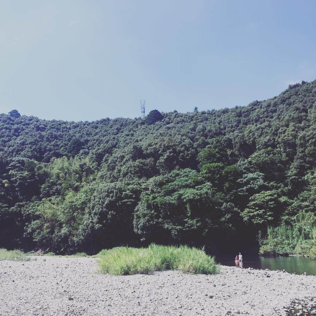 舟生 侑大さんのインスタグラム写真 - (舟生 侑大Instagram)「高知に帰ってきた。  #なんも変わってない #久々に川で泳いだ #冷たかった #川魚がたくさんおった #懐かしい #育った場所が1番えいな #変わらんといかんね #たっすいがはいかん」8月11日 22時11分 - funyuyudai
