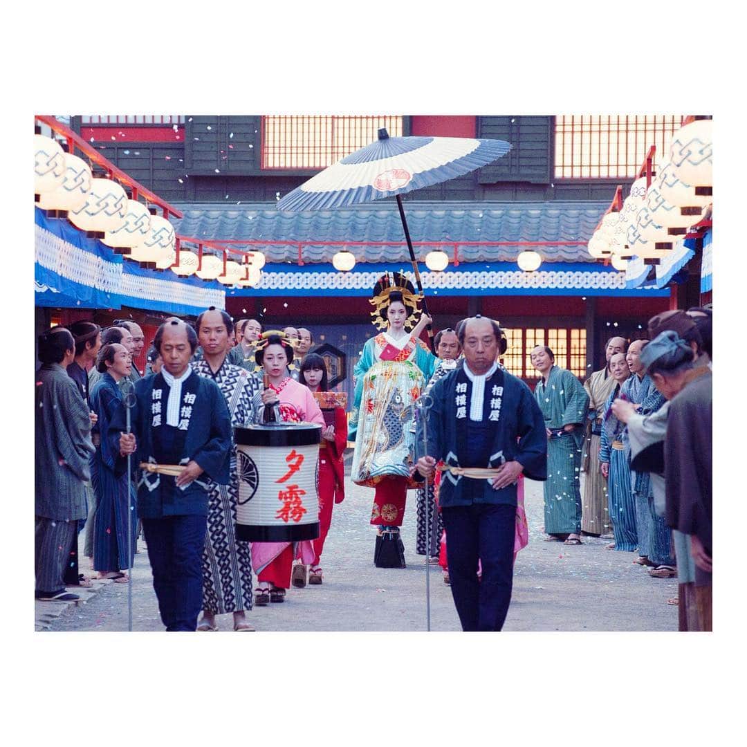 菜々緒さんのインスタグラム写真 - (菜々緒Instagram)「#ふたがしら2 ( @futagashira2 ) 【花魁道中】Oiran-dochu (Courtesan parade)  Dōchū is a shortened form of oiran-dochu, also the name for the walk the top courtesans made around the quarter or the parade they made to escort their guests.」8月8日 19時02分 - nanao_official
