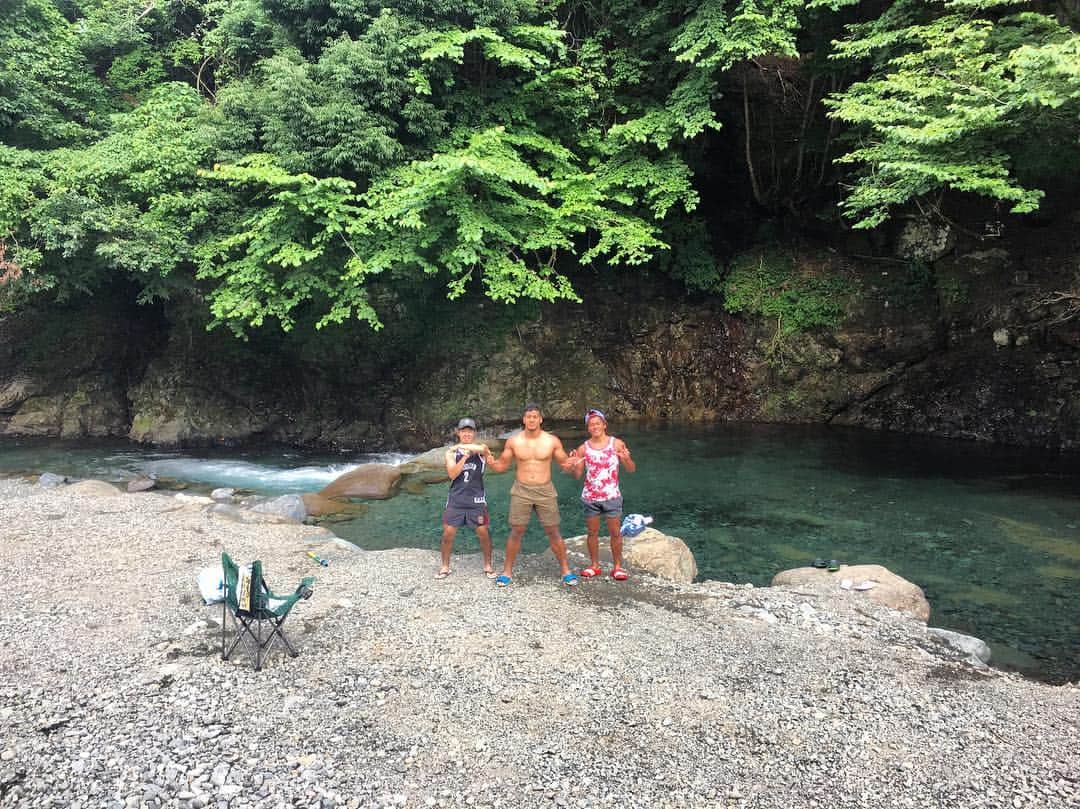 アタアタ・モエアキオラのインスタグラム：「fkmokomoko with my toko ihe vai ko puna Oua!!Summer Vacation is Over😢 #Off」