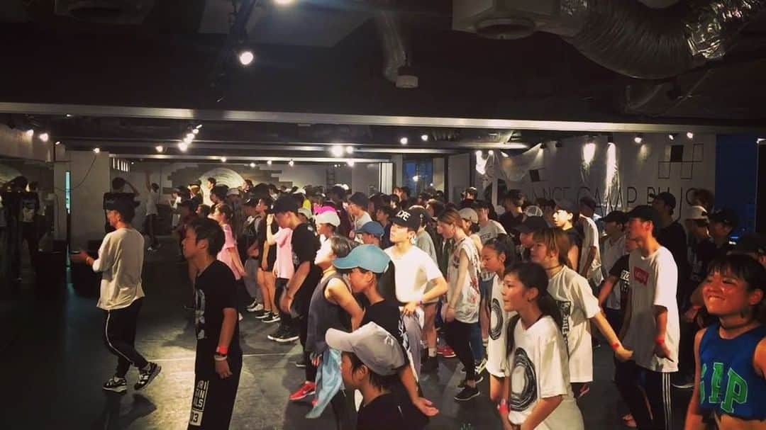 Oguriのインスタグラム：「We had so much fun in our class at DANCE CAMP PLUS!!! 最高にたのしかったー！^_^ ありがとうございました！！ 次のシッキンクラスは14日！！」