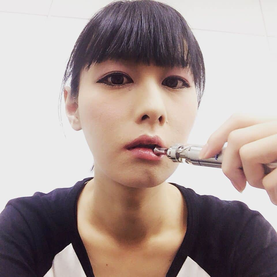 鳥居みゆきさんのインスタグラム写真 - (鳥居みゆきInstagram)「もすぐ20時からっす #ニコ生  #鳥居とゆかいなみゆき達 放送URL http://live.nicovideo.jp/gate/lv271861390  番組公式twitterもフォローししし @t_ym_info」8月10日 19時36分 - toriimiyukitorii