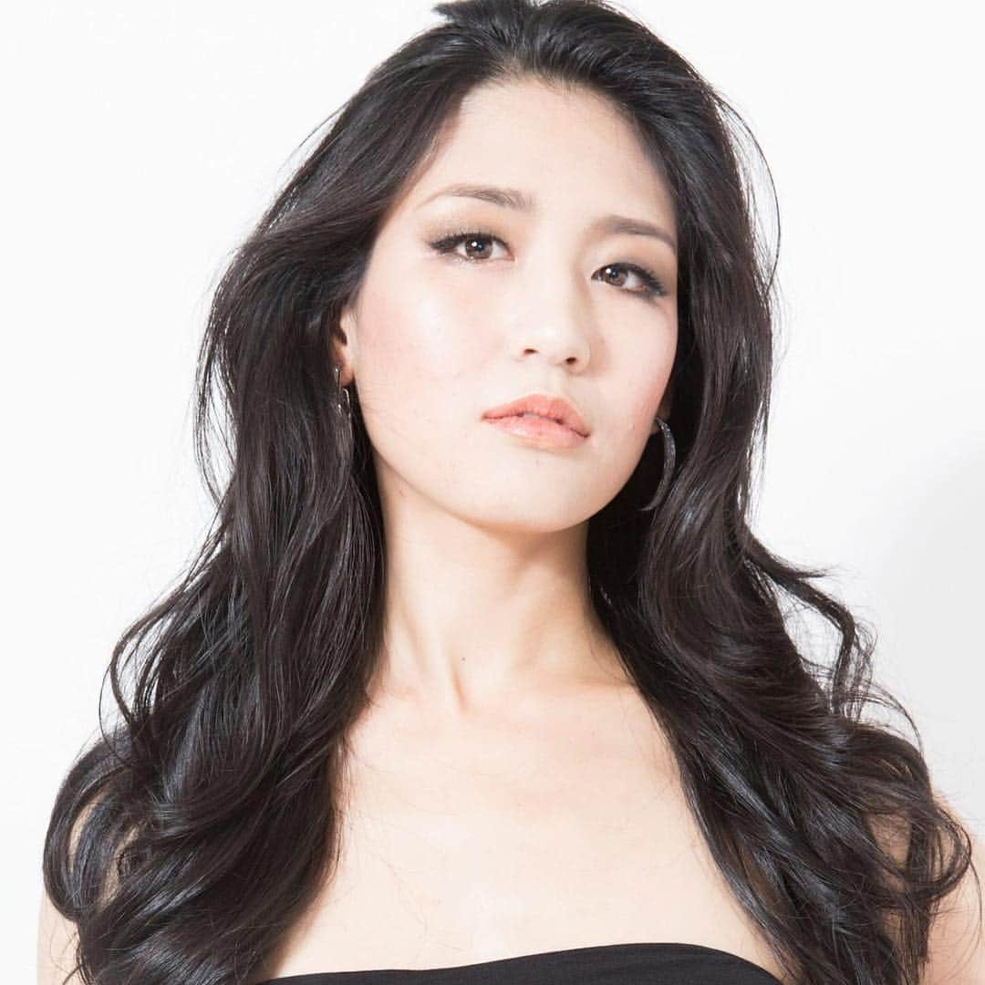ミス・グランド・ジャパンさんのインスタグラム写真 - (ミス・グランド・ジャパンInstagram)「【MGJ FINALIST NO.19】 渡辺  由梨佳 -YURIKA WATANABE- 年齢：25歳 身長：175cm 出身：愛知 職業：モデル  http://missgrandjapan.com #beauty #lesson #training #finalist ...