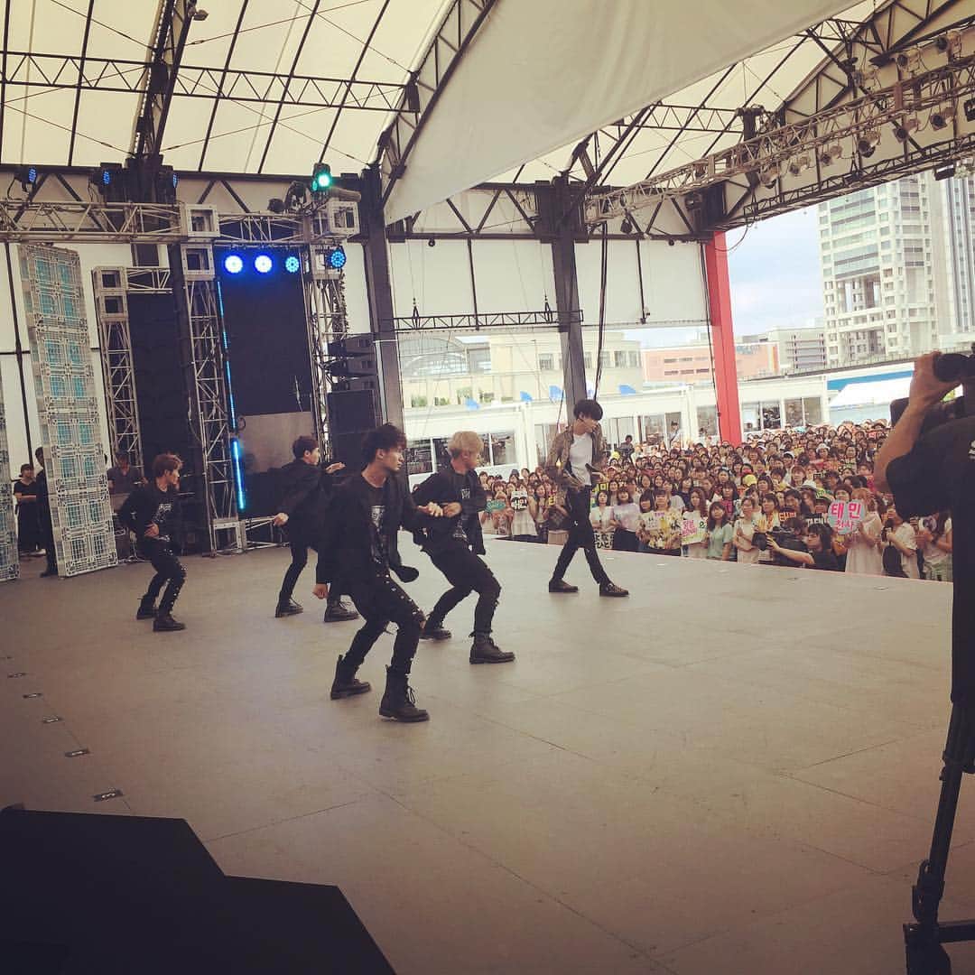 SHINeeのインスタグラム：「暑い中、たくさんの応援ありがとうございました！ #テミン #Taemin #さよならひとり #めざましライブ」