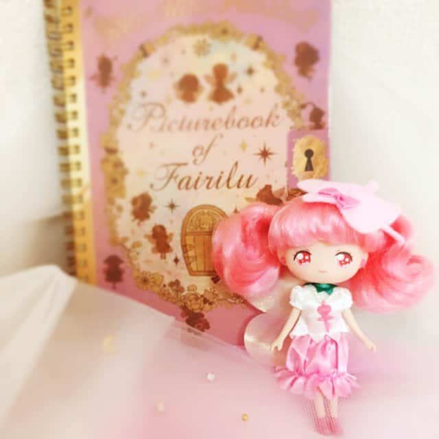 楠田亜衣奈さんのインスタグラム写真 - (楠田亜衣奈Instagram)「#みんなー本日発売だよ#リルリル #フェアリルみつけた #フェアリルドール #りっぷ #rilurilufairilu」7月21日 12時54分 - kusudaaina