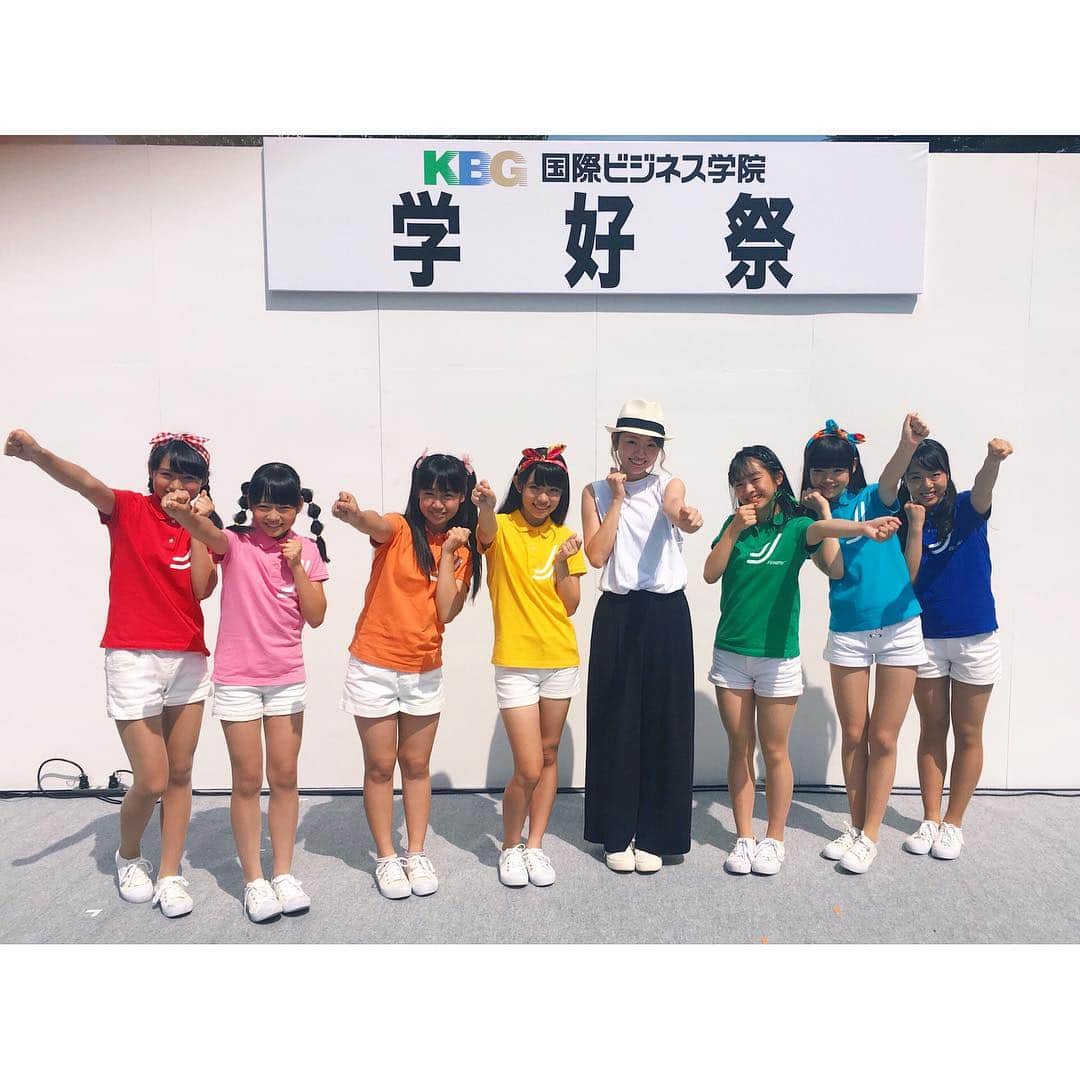 のインスタグラム：「#20160723 石川県元気応援隊👧🏻！！！ #JUMPIN' と #SUZUCA 🌈 かわいい〜〜❤️💛💚💙💜 #学好祭 #石川県 #アイドル #レインボー」