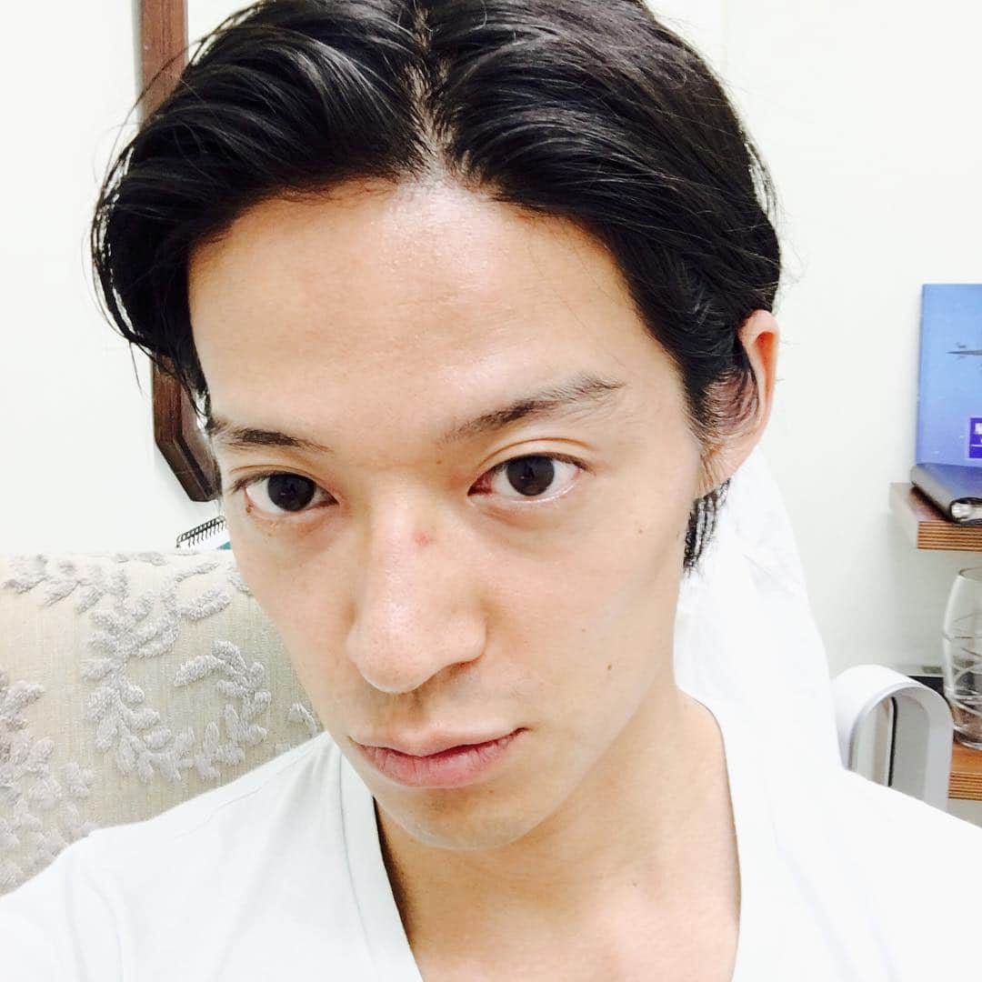 久保裕丈さんのインスタグラム写真 - (久保裕丈Instagram)「#鼻の骨#折れた#形が殆ど変わらなくてよかった#麻酔打たれて#パキャっと#治療されます#麻酔の時点で#いくらか痛い(｡-_-｡)#この後#パキャっと#いかれます#いやだ、、、」7月25日 15時35分 - hirotakekubo