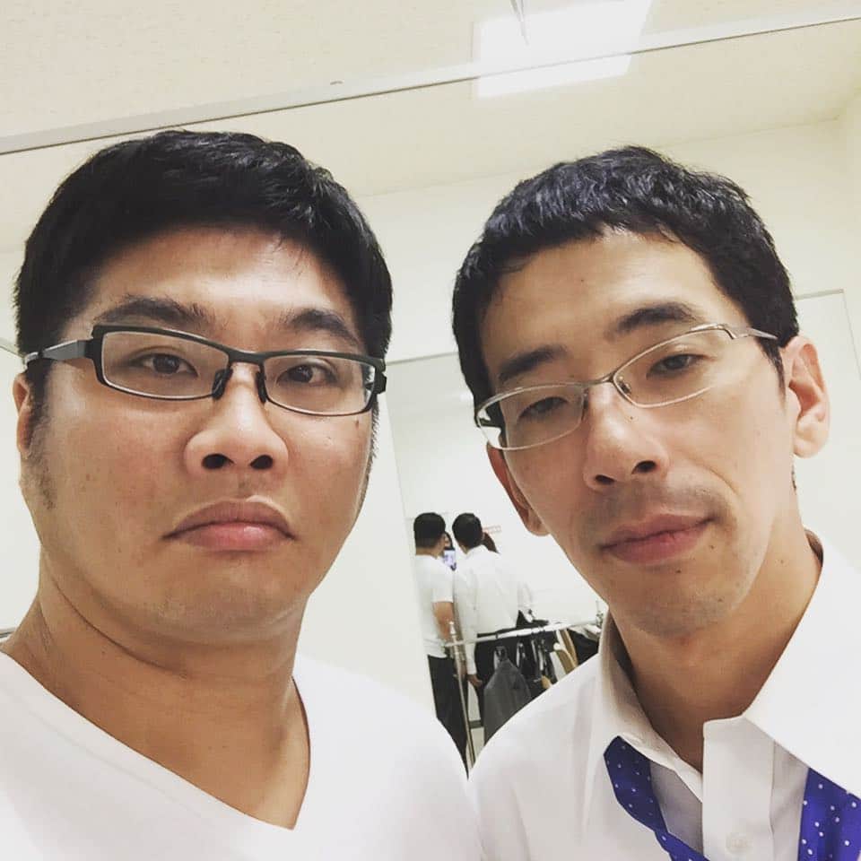 松尾諭のインスタグラム：「細いメガネと太いメガネー2016年夏。」