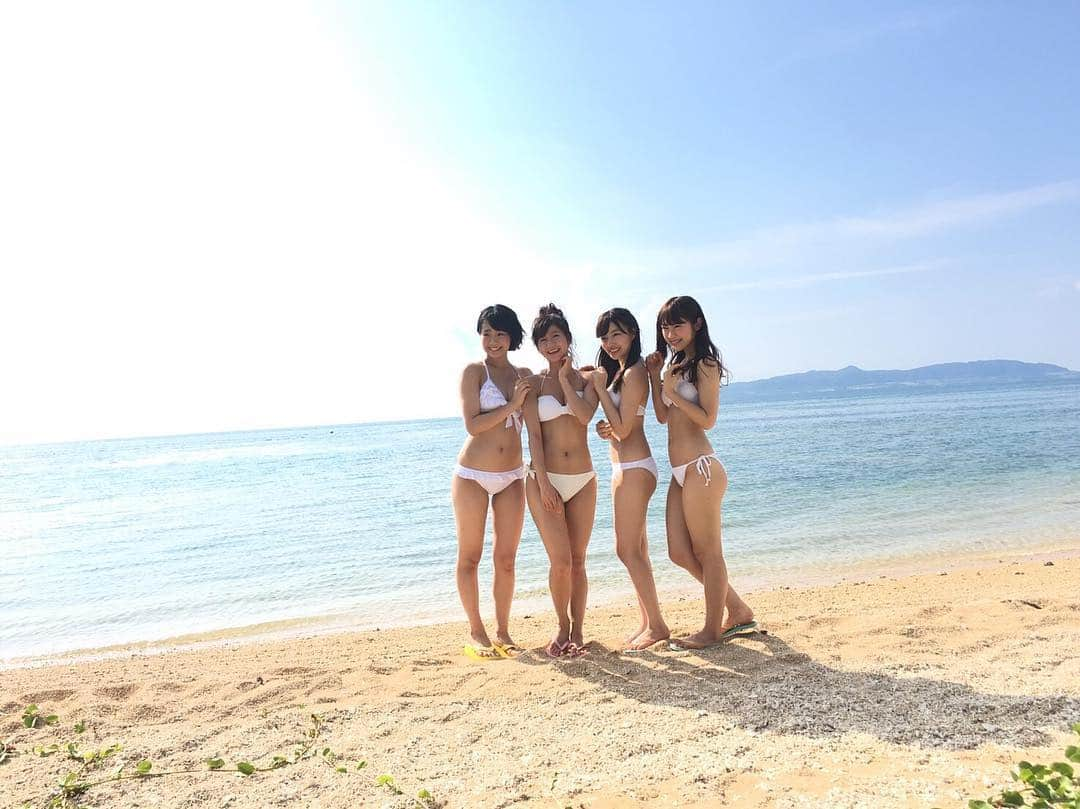 村瀬紗英さんのインスタグラム写真 - (村瀬紗英Instagram)「#summer #beach #👙 今日も4人で楽しく撮影中です👭👭💕 #happy 😊 #加藤夕夏 #谷川愛梨 #村瀬紗英 #渋谷凪咲」7月28日 14時52分 - saepiiii.m