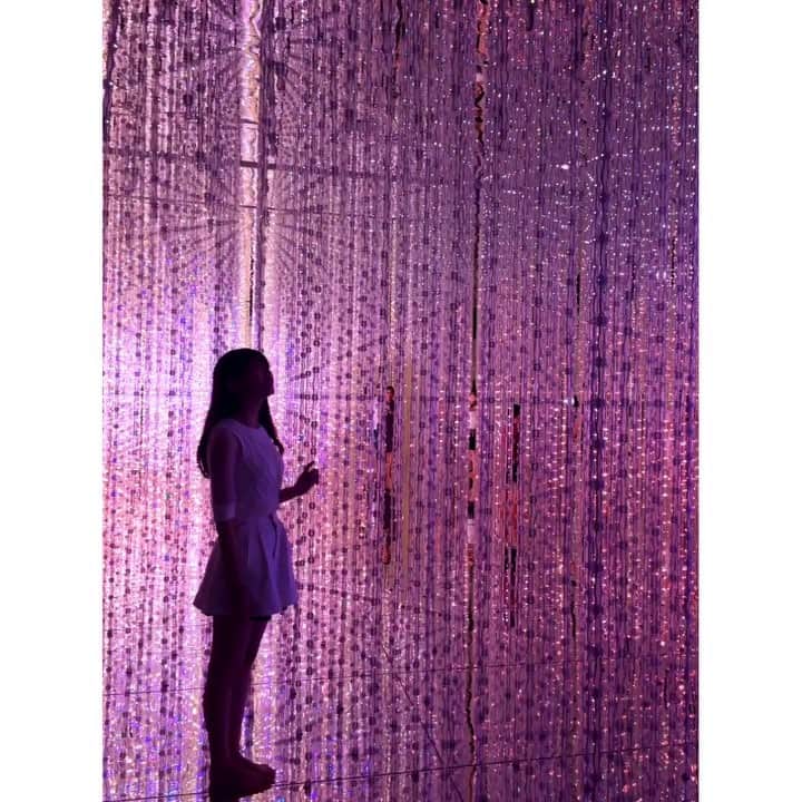 れみぱんのインスタグラム：「夢の中の世界🌙✨きらきらー✨ 夢中になって見てたら何時間も滞在してた🐰💘 最高の最高でした✨  #お台場 #お台場みんなの夢大陸 #DMMプラネッツ #teamlab #綺麗 #素敵な空間 #幸せ #現実逃避 #tokyo #odaiba #beautiful #happyday #Glitter #dream #awesome #Incredible #amazing #amazingworld #cool #love #instagood #instalike #movies」