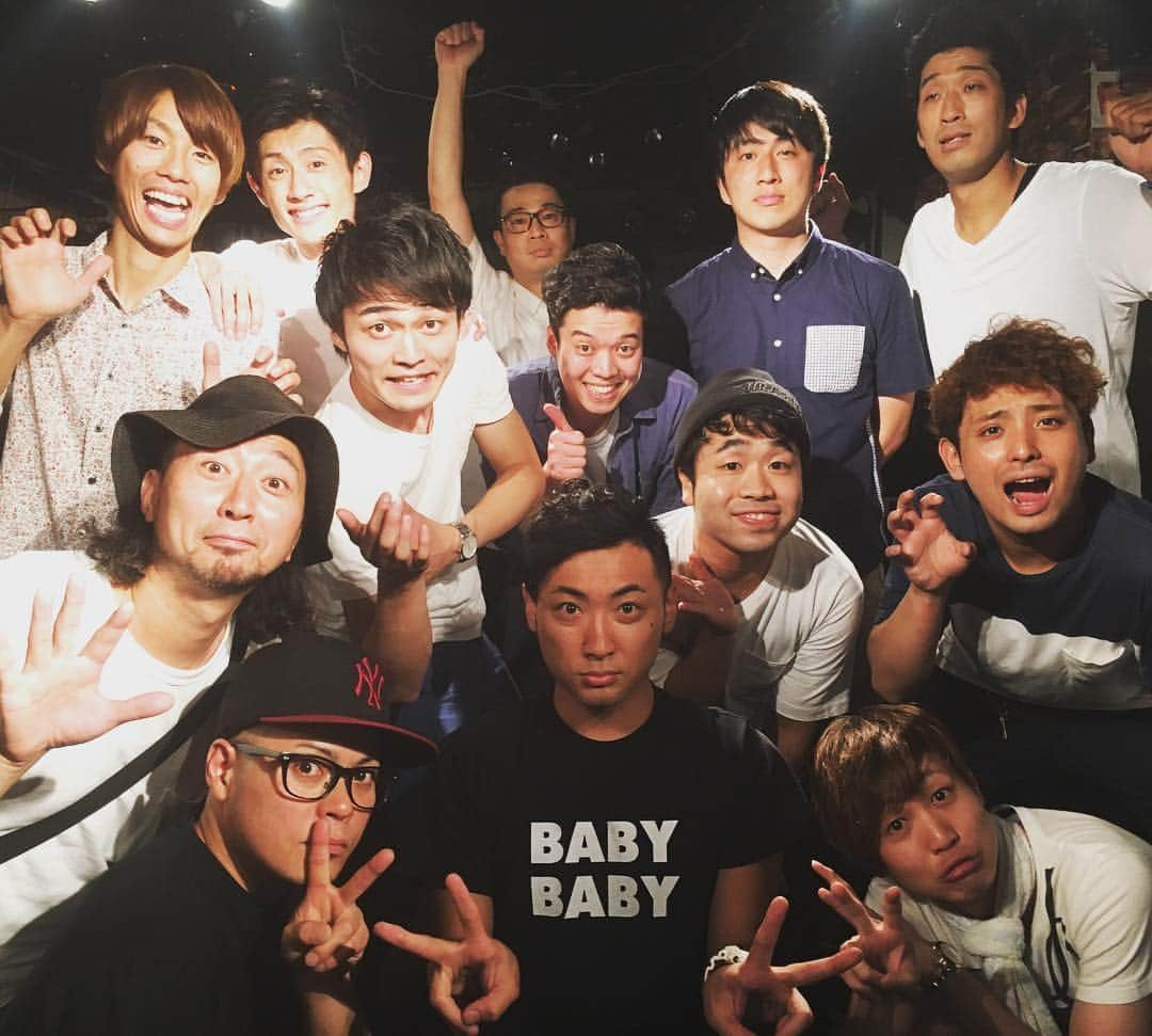 川口徹道さんのインスタグラム写真 - (川口徹道Instagram)「もう一枚！  #お試しライブ #男徹会 #下北沢ろくでもない夜 #てつみち #イシバシハザマ石橋  #カツオとゴーヤの味噌ラーメン砂川 #山田カントリー #ランパンプス #轍 #キンミライ #ひらきっぱなし」7月29日 0時22分 - tetsumichi0609