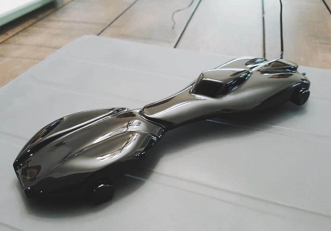 アシュレー・ジョンソンさんのインスタグラム写真 - (アシュレー・ジョンソンInstagram)「I have to brag about my brother for a second. His coworkers forced him into entering the Pinewood Derby contest they were having at work. This is what he made. Out of a block of wood. He came up with the design, carved it, painted it and made this little masterpiece (the wheels aren't on it just yet). My brother works in post production and spends a lot of time behind a desk, but he's an artist. He's a tinker and an inventor and he blows me away with the things he makes. I mean, how cool is this?!」7月29日 23時23分 - ashleythejohnson