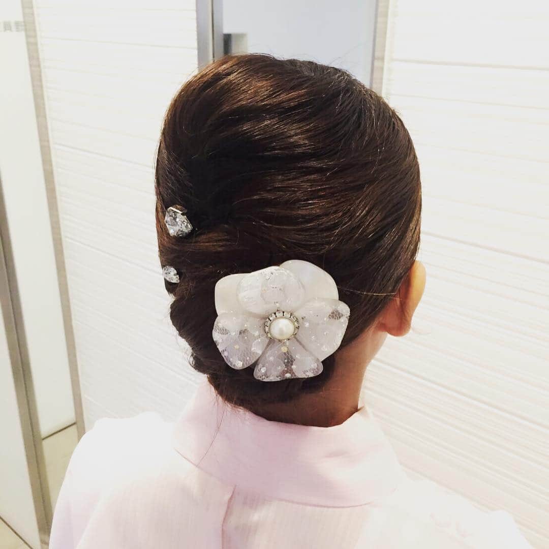 花蝶しほさんのインスタグラム写真 - (花蝶しほInstagram)「#acca #アッカ #ヘアアレンジ #バレッタ #スティック #ピン #浴衣 #お祭り #隅田川花火大会 #行ってきます」7月30日 12時09分 - s1h0i1h2o