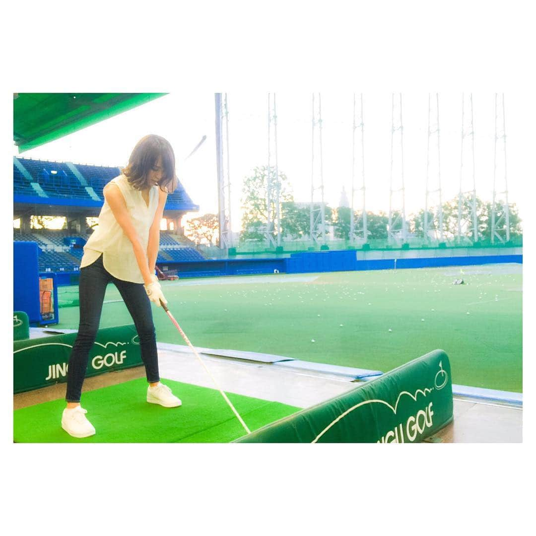 西村紗也香さんのインスタグラム写真 - (西村紗也香Instagram)「⛳️⛳️⛳️ #神宮ゴルフ練習場 #打ちっ放し #レッスンしてもらた #褒められて上機嫌 #靭帯損傷悪化させないよーに #少しずつがんばるのだ #裕也さんありがとう . #ゴルフ女子 #ゴルフ初心者 #レディースゴルフ #ゴルフ #golf #instagood」7月30日 18時38分 - _sayakanishimura_