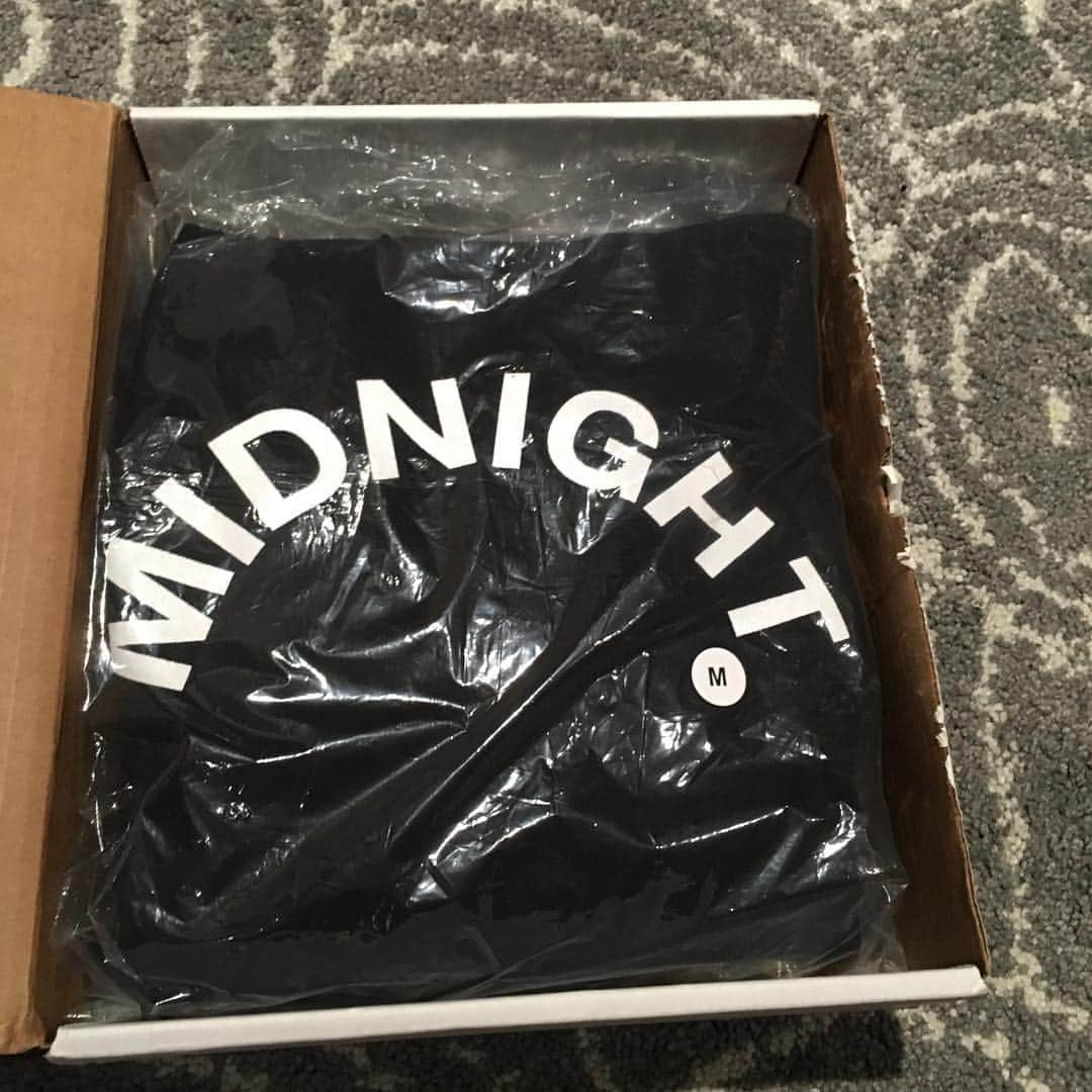 ア ベイシング エイプのインスタグラム：「Taking offers. Size medium Midnight hoodie; sold out online; brand new」