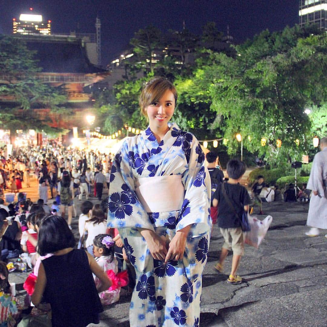 岡部あゆみさんのインスタグラム写真 - (岡部あゆみInstagram)「増上寺 盆踊り祭り🎇 家族で毎年訪れている 大好きなお祭り🍧 夏の思い出が またひとつ増えました🎋」7月30日 22時23分 - ayumi_okabe