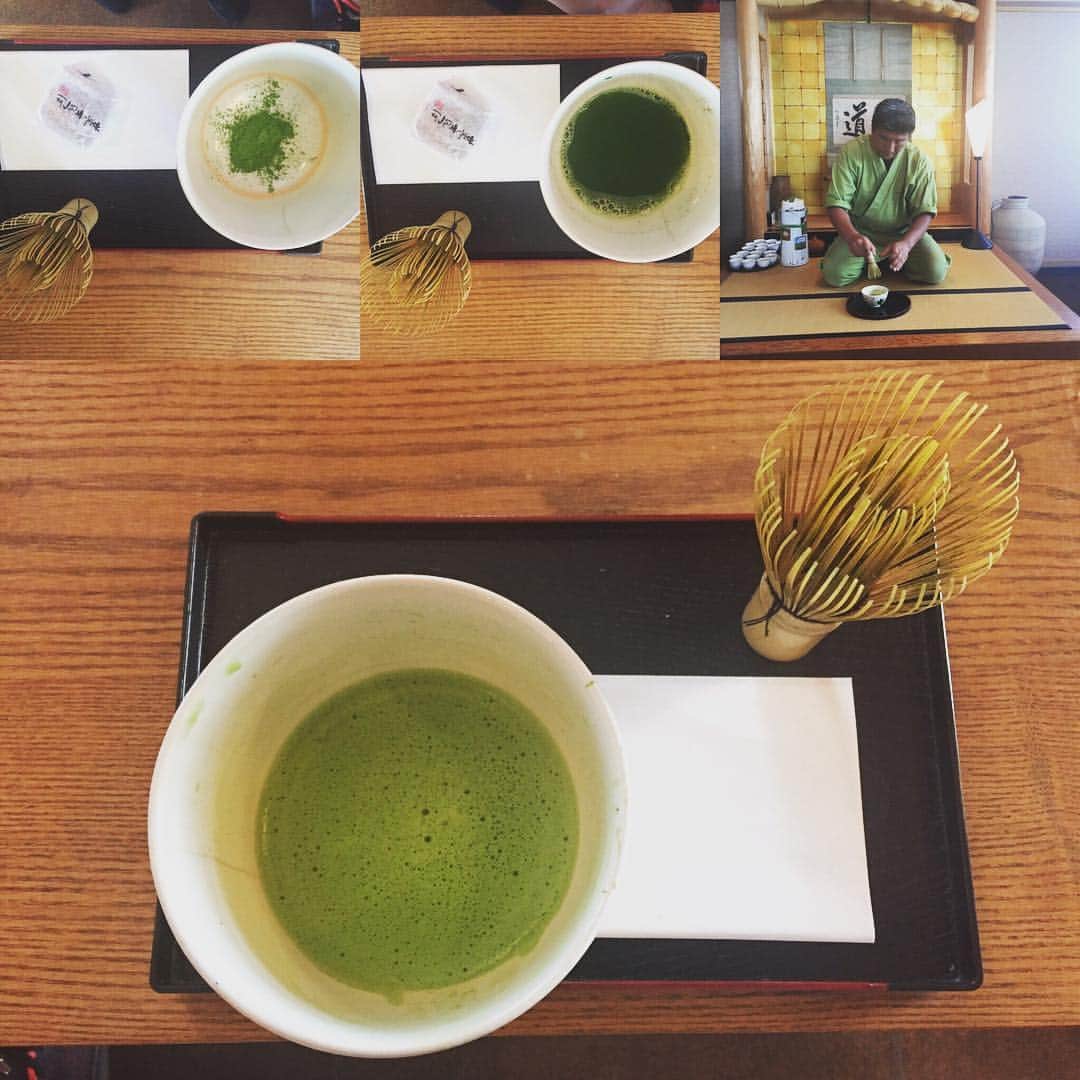 ジョアニー・ロシェットのインスタグラム：「How to make matcha tea!」
