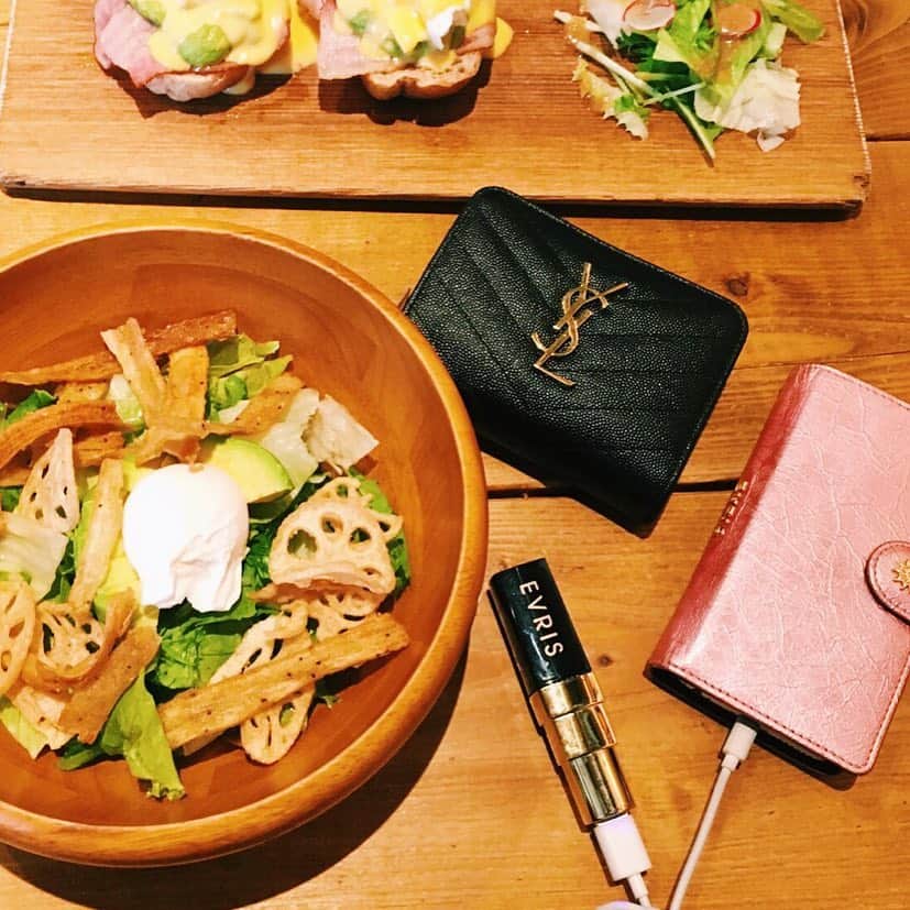 佐々木彩乃のグルメインスタ