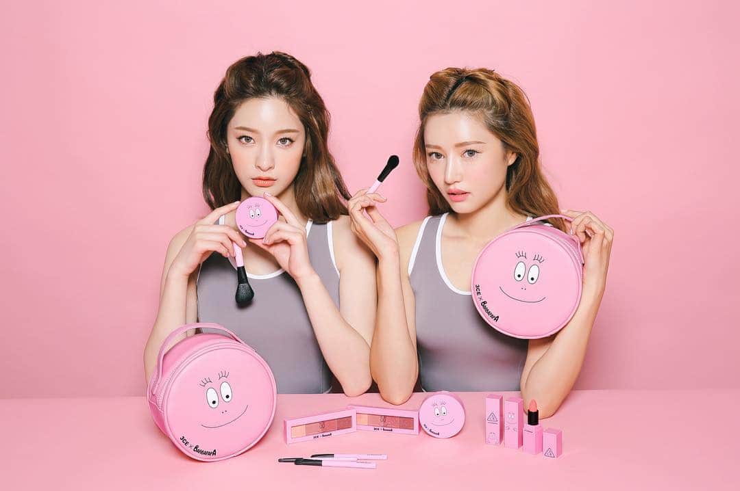 I.T IS INSPIRATIONさんのインスタグラム写真 - (I.T IS INSPIRATIONInstagram)「Ranging from fitting cushion foundation, eyeshadow and lipsticks, to brush kit and make-up pouch, the highly-anticipated 3CE x Barbapapa crossover cosmetic collection is now in stores! Available now at 3CE Sai Yeung Choi Street South shop, 3CE counters in STYLENANDA and selected i.t.  @3ce_official #3cehk #3ce #ithk #kfashion」8月2日 18時31分 - ithk