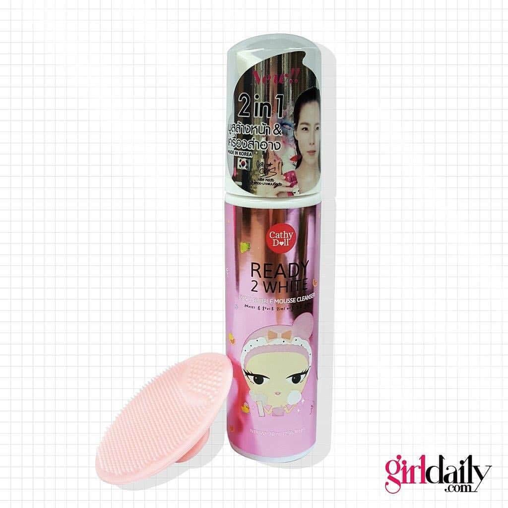 CeCi Thailandのインスタグラム：「Cathy Doll Ready 2 White 2 IN 1 Bubble Mousse Cleaner ที่คริส หอวัง เค้่าเป็นพรีเซนเตอร์อะเธอออว์ เราลองใช้แล้ว ปรากฏว่าเวิร์คอะ ล้างเครื่องสำอางและสิ่งสกปรกได้เกลี้ยงดี #ของดีบอกต่อ」