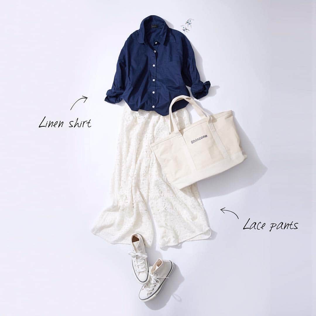 ルミネ公式のインスタグラム：「シャツとレースで仕事も遊びもクリア [ #LUMINEMAGAZINE ] http://magazine.lumine.ne.jp/?p=60438 #lumine #ルミネ #ルミネ有楽町 #シャツ #レース #レースパンツ #ピアス #トートバッグ #スニーカー #コンバース #リネンシャツ #apartbylowrys #unitedarrows #shinzone #emi #ootd #outfit #fashion #coordinate #コーディネート #コーデ #デイリーコーデ #大人コーデ #今日のコーデ #instafashion #instafashionista #instafashionist #wear」