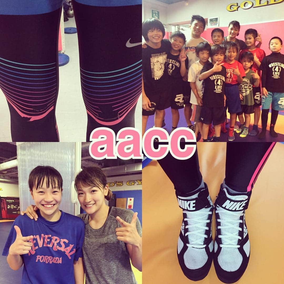 RENA（久保田玲奈）さんのインスタグラム写真 - (RENA（久保田玲奈）Instagram)「aaccキッズレスリングクラスに参加させていただきました🙋🏻❤️ やっぱし子供は可愛いなぁ〜💓 これから少しずつレスリングも取り組んでいきます！！ とりあえず中学生に勝つのが目標w  #aacc #キッズ #レスリング #nike #レスリングシューズ #履きごごち抜群 #スパッツ #ボロボロになってきた #練習の証 #子供 #可愛い #マット運動 #半端ない #中学生 #ボコボコ #外から #澤田龍人 #煽られる #ムキになる #やられる #とりあえずの目標 #中学生に勝つ #笑 #ありがとうございました」8月6日 13時17分 - sb_rena