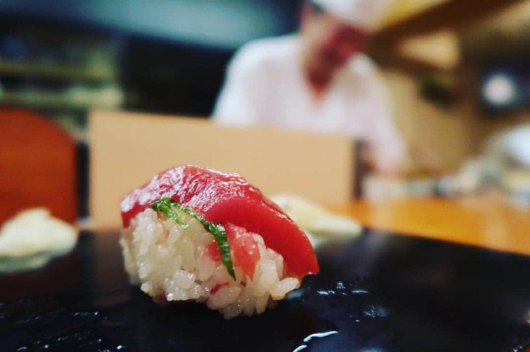 桃さんのインスタグラム写真 - (桃Instagram)「大好きなやじまー☺️💓 ここのお寿司も夫婦も大好き！！！ #寿司 #寿司ランチ #やじま #sushi」8月7日 14時52分 - momo.official
