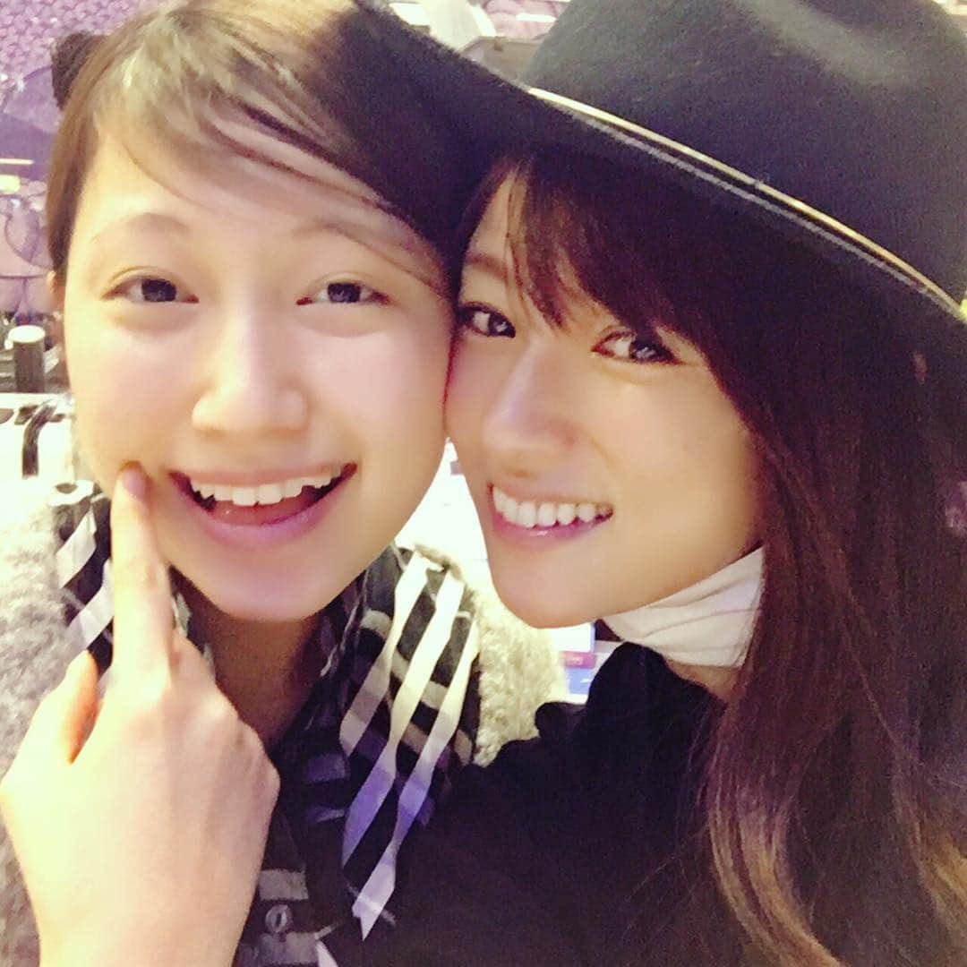 深田恭子のインスタグラム：「私の妹（的）いとちゃん🎀これ言うと本当の妹がいつもヤキモチ焼く（笑）😝 #大野いと  #kyokofukada」