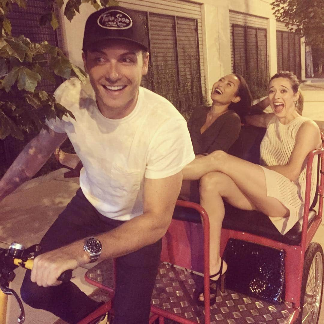 マリーナ・スコーシアーティさんのインスタグラム写真 - (マリーナ・スコーシアーティInstagram)「Gave my uber-rickshaw driver five ⭐️'s last night. 🚖🚲 #uberlife #cominginhot #thisishowweroll #arrivedsafely #ubercool #fivestars #ecofriendly #offtotheclub #clublife #squadready #Chicago #babythisiswhatyoucamefor #summerfun #rickshaw @azzedinealaiaofficial」8月8日 0時01分 - marinasqu