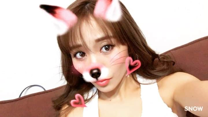 速水ライリのインスタグラム：「こんばんわ❤️きつねだよぉ〜❤️コンコン🗣✨✨#退屈#更新」