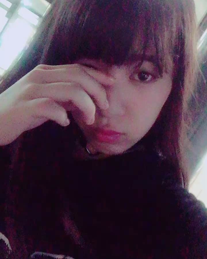 東理紗のインスタグラム：「首輪ワワワ(^ ^)💉💉」