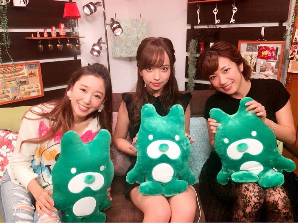 澤山璃奈さんのインスタグラム写真 - (澤山璃奈Instagram)「#abematv 📺 「オトナ女子会」ぶっちゃけトーク連発の喋りまくりな2時間生放送でしたーっ❣️🙈 生電話もたくさんのコメントもすっごく嬉しかったよぉ〜☺️💕 お付き合いありがとうございました💓😍 #girlstalk #私服 #coordinate #fashion  #自称Tバック推進委員長 #tback #live #澤山璃奈 #平尾優美花 #佐藤聖羅」9月2日 1時42分 - rinasawayama