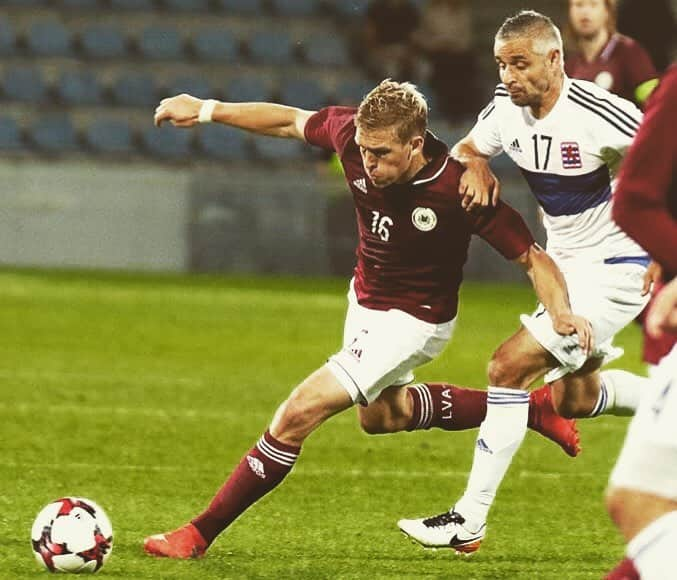 アルチョムス・ルドニェフスさんのインスタグラム写真 - (アルチョムス・ルドニェフスInstagram)「Latvia vs Luxembourg (3:1) #effzeh #fckoeln #lechpoznan #hsv」9月3日 19時18分 - artjomrudnev